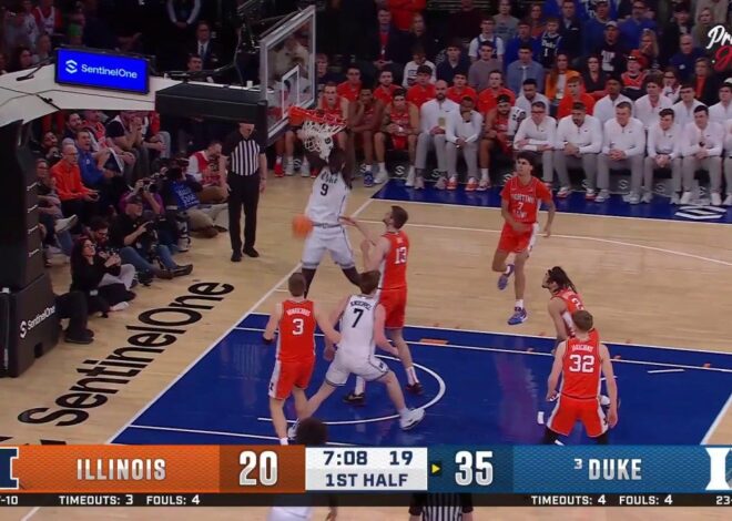 Kon Knueppel finds Khaman Maluach for a TOUGH ALLEY-OOP DUNK as Duke leads Illinois